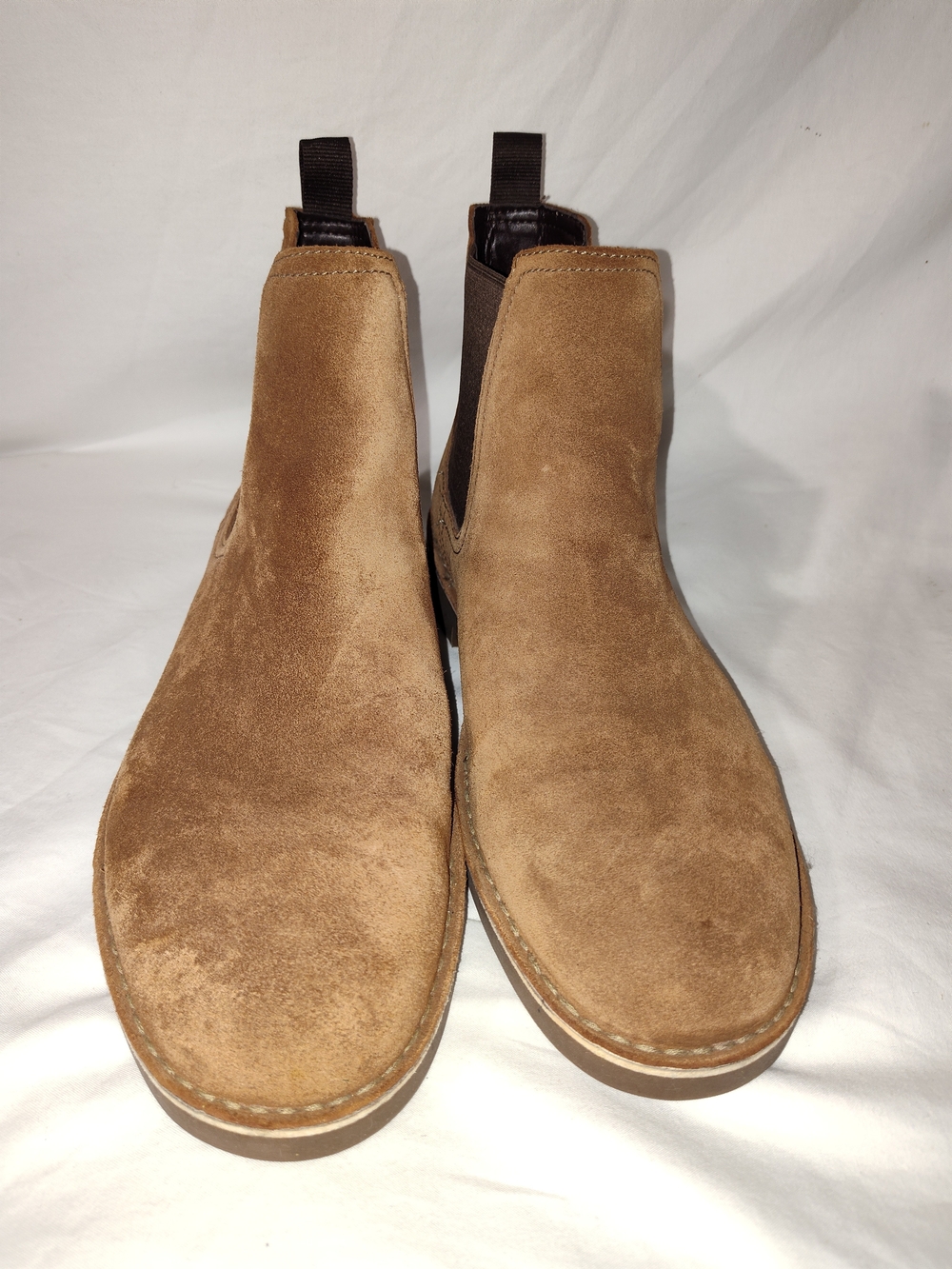 Clarks Men's Suede Chelsea Boots in Tan